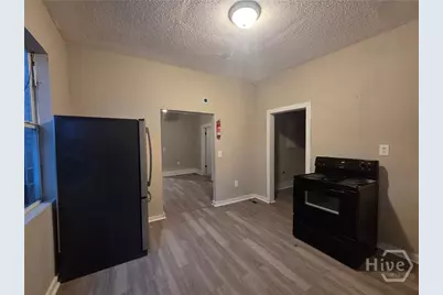 1207 E Bolton Street, Savannah, GA 31404 - Photo 9