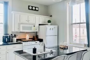 227 W Broughton St, Savannah, GA 31401 - Photo 11