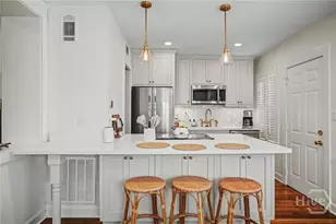 108 W Jones St, Savannah, GA 31401 - Photo 11