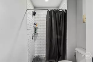 21 W 36th St, Savannah, GA 31401 - Photo 13