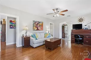 19 Smith Ave, Savannah, GA 31408 - Photo 3