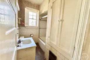 812 E 32nd St, Savannah, GA 31401 - Photo 11