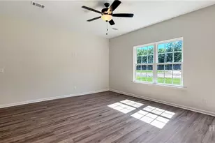 212 Juniper Dr, Hinesville, GA 31313 - Photo 5