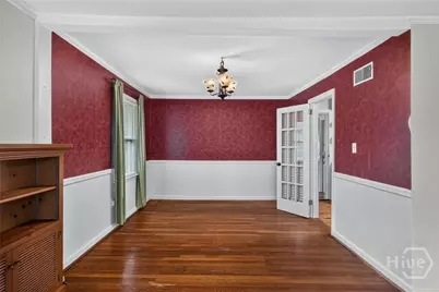 116 E 66th Street, Savannah, GA 31405 - Photo 7