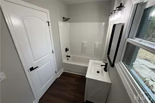 1210 W 42nd St, Savannah, GA 31415 - Photo 11