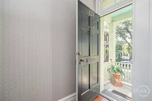 124 W Taylor St, Savannah, GA 31401 - Photo 5