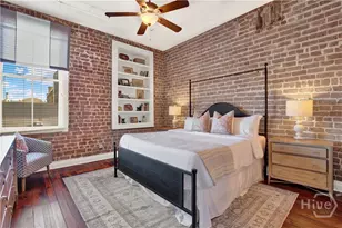 310 W Broughton St, Savannah, GA 31401 - Photo 11