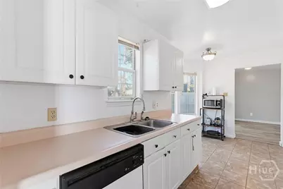 8 Larchmont Court, Savannah, GA 31419 - Photo 9