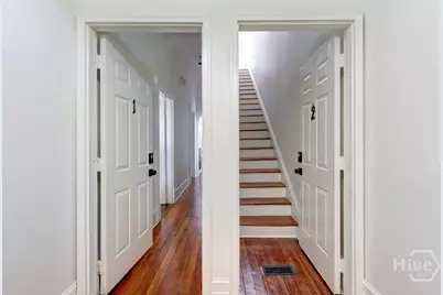 315 W Hall Street, Savannah, GA 31401 - Photo 11