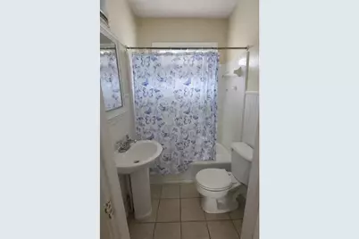 928 W Victory Drive, Savannah, GA 31415 - Photo 11