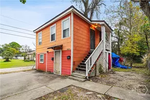 928 W Victory Dr, Savannah, GA 31415 - Photo 3