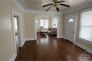 928 W Victory Dr, Savannah, GA 31415 - Photo 7