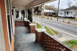 928 W Victory Dr, Savannah, GA 31415 - Photo 5