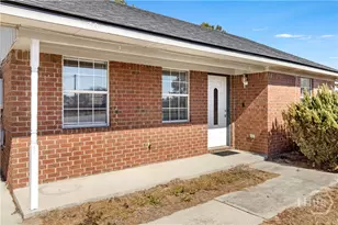 70 E Kenny Dr, Hinesville, GA 31313 - Photo 5