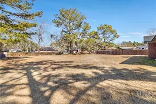 70 E Kenny Dr, Hinesville, GA 31313 - Photo 7