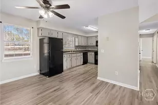 70 E Kenny Dr, Hinesville, GA 31313 - Photo 13