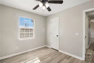 70 E Kenny Dr, Hinesville, GA 31313 - Photo 25