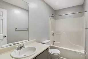 70 E Kenny Dr, Hinesville, GA 31313 - Photo 17