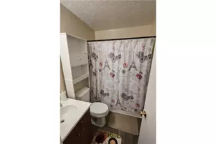 231 Holiday Cir, Savannah, GA 31419 - Photo 7
