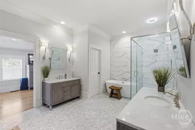 114 W Liberty Street, Savannah, GA 31401 - Photo 23