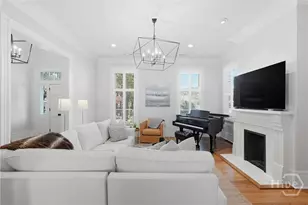 114 W Liberty St, Savannah, GA 31401 - Photo 9