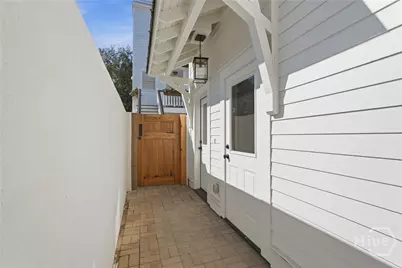 114 W Liberty Street, Savannah, GA 31401 - Photo 43