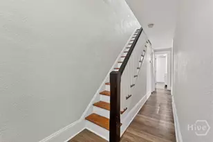 1605 Grove St, Savannah, GA 31401 - Photo 7