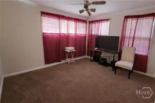 2348 Toussaint Ave, Savannah, GA 31404 - Photo 11