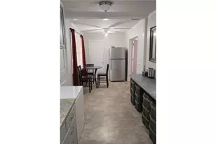 2348 Toussaint Ave, Savannah, GA 31404 - Photo 5