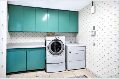 102 Stuart Street, Savannah, GA 31405 - Photo 37