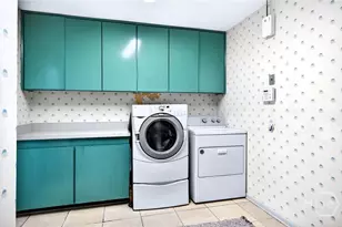 102 Stuart St, Savannah, GA 31405 - Photo 37