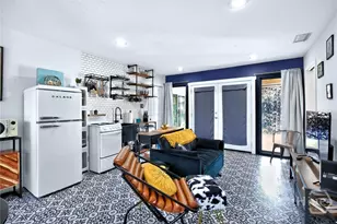 102 Stuart St, Savannah, GA 31405 - Photo 47