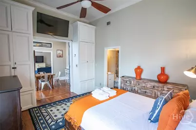 110 Barnard Street, Savannah, GA 31401 - Photo 19