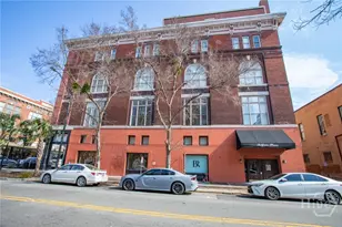 110 Barnard St, Savannah, GA 31401 - Photo 3