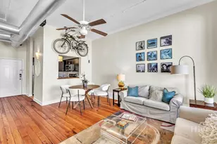 105 Whitaker St, Savannah, GA 31401 - Photo 9