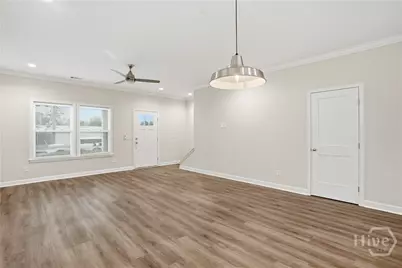 33 Travis Street, Savannah, GA 31406 - Photo 7