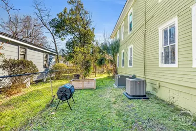 709 E 35th Street, Savannah, GA 31401 - Photo 25