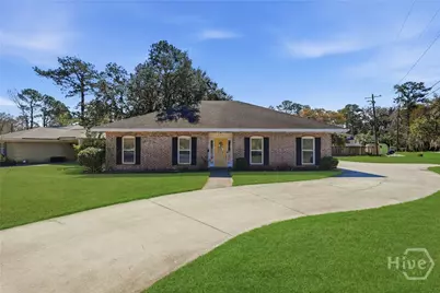 201 Groveland Circle, Savannah, GA 31405 - Photo 1