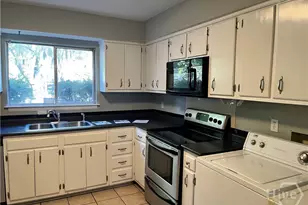 527 Tibet Ave, Savannah, GA 31406 - Photo 5