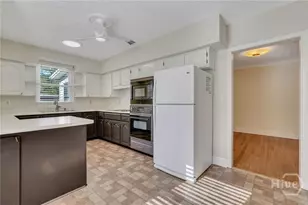 501 E 55th St, Savannah, GA 31405 - Photo 15