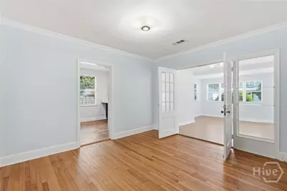 501 E 55th Street, Savannah, GA 31405 - Photo 9