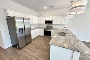 226 Pitchline Dr, Hinesville, GA 31313 - Photo 5