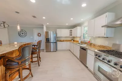 27 Falligant Avenue, Savannah, GA 31410 - Photo 11
