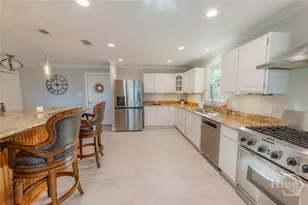 27 Falligant Ave, Savannah, GA 31410 - Photo 11