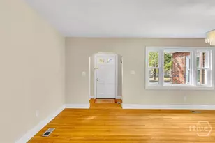 308 E 55th St, Savannah, GA 31405 - Photo 3