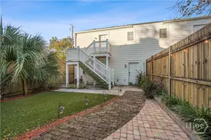 216 W Henry St, Savannah, GA 31401 - Photo 23