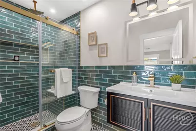 216 W Henry Street, Savannah, GA 31401 - Photo 17