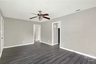 223 Godsells St, Savannah, GA 31405 - Photo 5