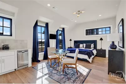 408 Geo Meyer #Carriage House, Savannah, GA 31401 - Photo 5