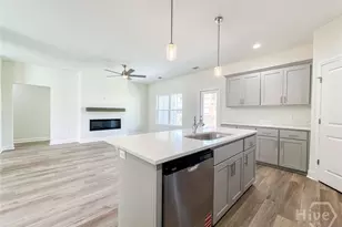 201 Providence Loop, Hinesville, GA 31313 - Photo 11
